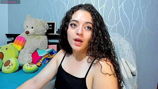 AshleyKim  online show from December 6, 8:29 pm