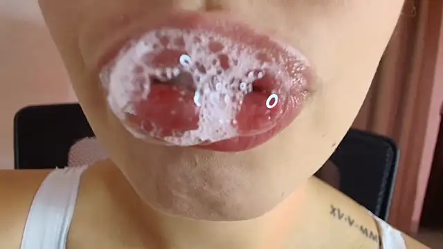 lisbet21x online show from March 6, 11:01 pm