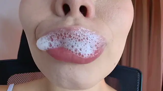 lisbet21x online show from March 13, 4:35 pm