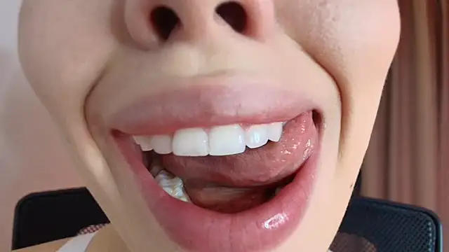 lisbet21x online show from March 24, 10:15 pm