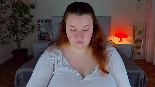 PolinaSalvatore online show from June 15, 7:38 pm
