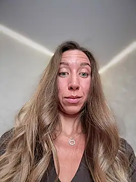 EvaCatt online show from July 10, 4:39 am