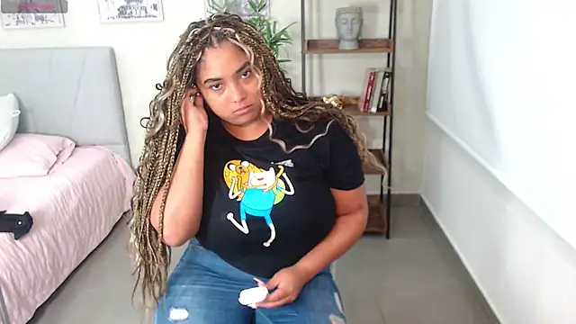 Kenya--Buhle online show from February 12, 11:07 am