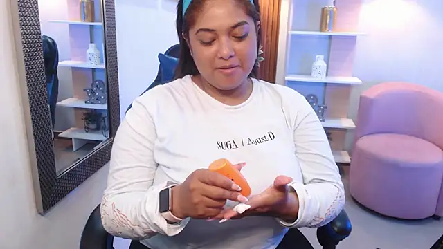 Kenya--Buhle online show from September 13, 11:10 am