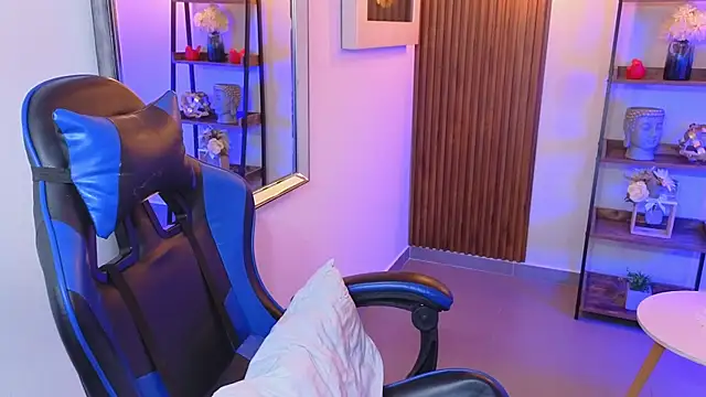 Kenya--Buhle online show from February 6, 6:11 pm