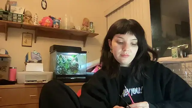 SweetMaisie online show from November 9, 6:55 am