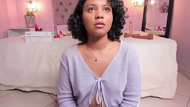 Snapshot of Zafiiraa chatting on January 22, 3:07 pm Zafiiraa online show from January 22, 3:07 pm