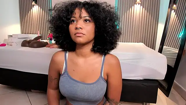 Snapshot of Zafiiraa chatting on March 19, 11:39 am Zafiiraa online show from March 19, 11:39 am