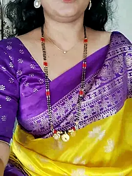 Snapshot of Indian_desi_wife chatting on June 24, 2:32 am Indian desi wife online show from June 24, 2:32 am