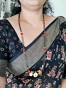 Snapshot of Indian_desi_wife chatting on July 1, 4:18 pm Indian desi wife online show from July 1, 4:18 pm