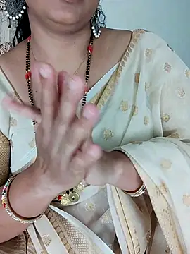 Snapshot of Indian_desi_wife chatting on July 5, 4:30 am Indian desi wife online show from July 5, 4:30 am