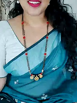 Snapshot of Indian_desi_wife chatting on July 23, 2:20 am Indian desi wife online show from July 23, 2:20 am