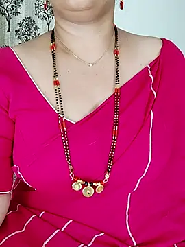 Snapshot of Indian_desi_wife chatting on July 28, 6:20 pm Indian desi wife online show from July 28, 6:20 pm