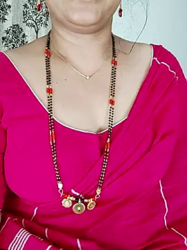 Snapshot of Indian_desi_wife chatting on July 28, 7:50 pm Indian desi wife online show from July 28, 7:50 pm