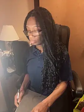 sweetsexiecool7 online show from March 19, 1:54 am