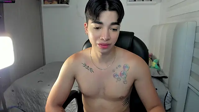 santy7v7 online show from November 21, 1:21 pm