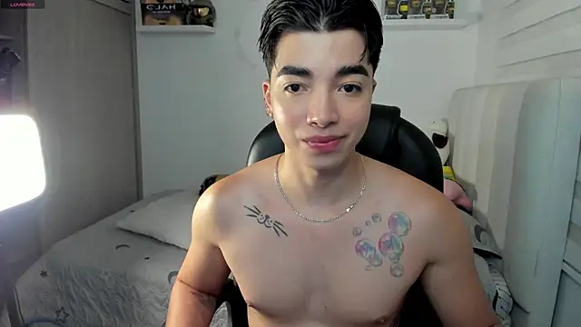 santy7v7 online show from December 5, 1:31 pm