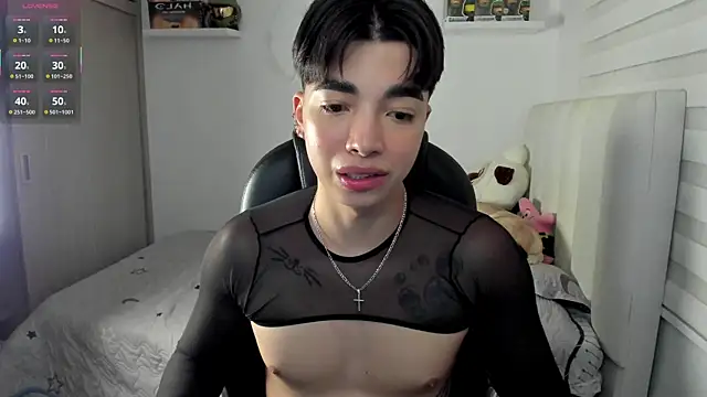 santy7v7 online show from December 21, 1:40 pm