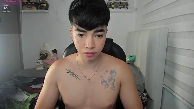 santy7v7 online show from February 26, 1:32 pm