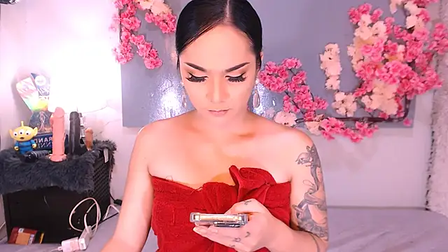 Oriental Tiara online show from October 9, 2:59 pm