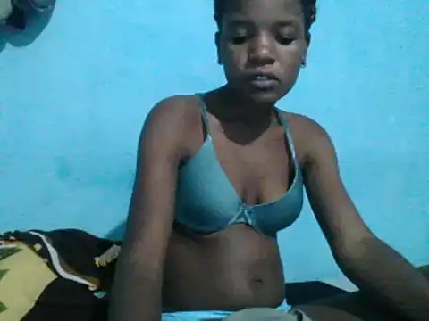 sweetchic  online show from February 12, 10:04 pm