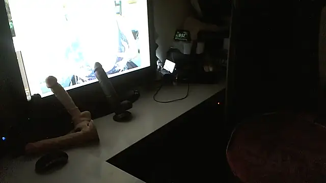 bustybabeuk online show from October 14, 7:53 am