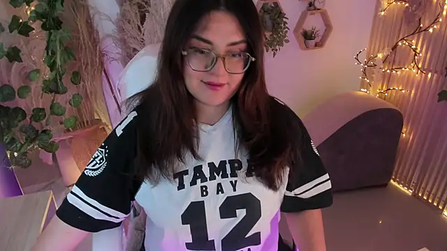 Snapshot of paulinacostello chatting on February 17, 4:46 pm paulinacostello online show from February 17, 4:46 pm