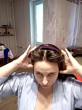 Snapshot of DienkaGreen chatting on December 23, 9:16 am DienkaGreen online show from December 23, 9:16 am