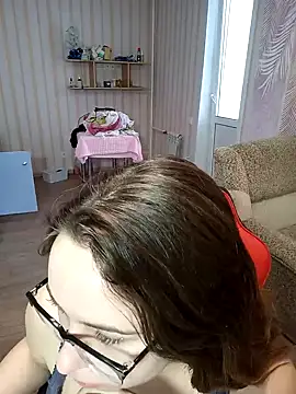 Snapshot of DienkaGreen chatting on January 13, 7:21 am DienkaGreen online show from January 13, 7:21 am