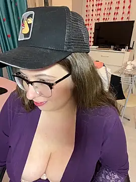 DienkaGreen online show from March 22, 9:51 pm