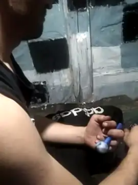 Snapshot of Wero4200 chatting on March 17, 5:44 am Wero4200 online show from March 17, 5:44 am