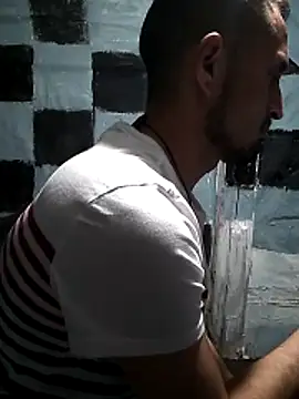 Snapshot of Wero4200 chatting on March 27, 9:32 am Wero4200 online show from March 27, 9:32 am