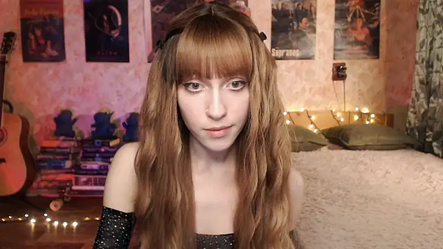 Snapshot of Friendly_Ellie chatting on December 2, 12:18 pm Friendly Ellie online show from December 2, 12:18 pm