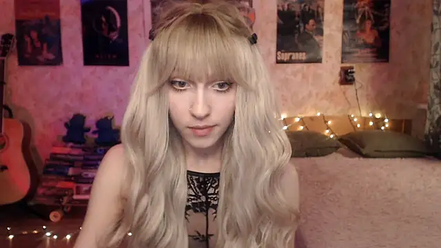 Snapshot of Friendly_Ellie chatting on January 30, 12:06 pm Friendly Ellie online show from January 30, 12:06 pm