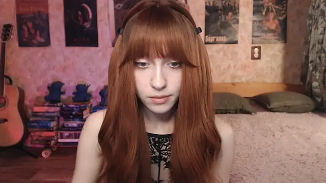 Snapshot of Friendly_Ellie chatting on September 18, 11:18 pm Friendly Ellie online show from September 18, 11:18 pm