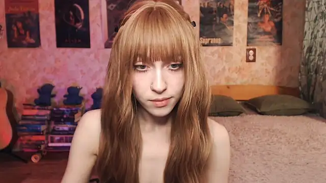 Snapshot of Friendly_Ellie chatting on October 22, 11:26 pm Friendly Ellie online show from October 22, 11:26 pm