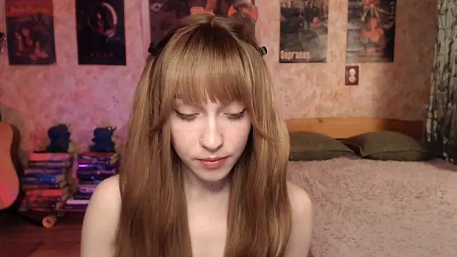 Friendly Ellie online show from March 13, 1:18 pm