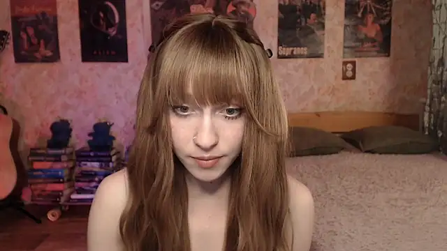 Friendly Ellie online show from April 16, 1:23 pm