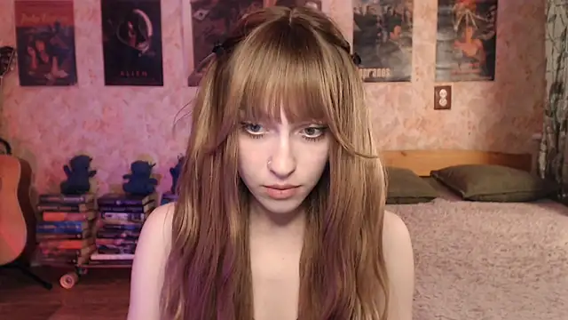 Friendly Ellie online show from May 4, 11:12 pm
