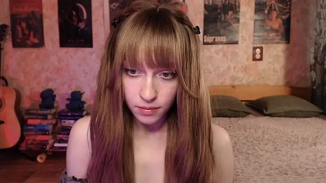 Friendly Ellie online show from June 1, 12:18 pm