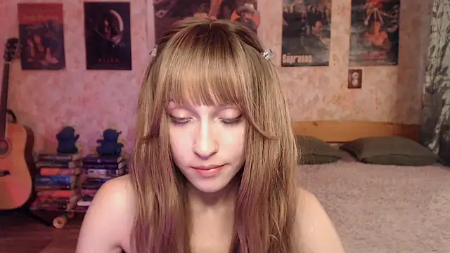 Friendly Ellie online show from July 2, 3:56 am