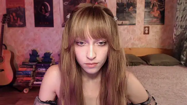 Friendly Ellie online show from July 8, 2:27 am