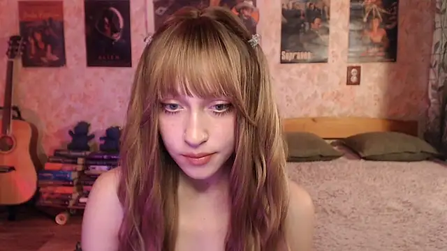 Friendly Ellie online show from July 22, 1:19 am