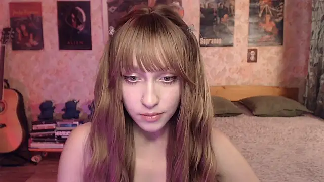 Friendly Ellie online show from August 1, 12:15 pm