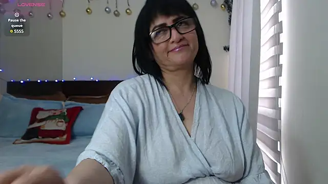 ISABEEL SOFIA01 online show from December 26, 3:10 pm