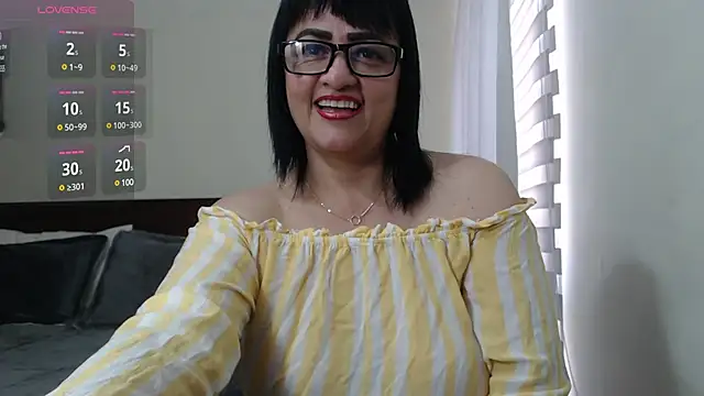 ISABEEL SOFIA01 online show from January 21, 4:05 pm