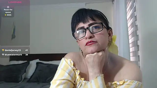 ISABEEL SOFIA01 online show from January 31, 10:31 pm
