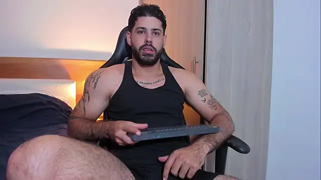 Justyn Torres online show from January 23, 3:43 pm