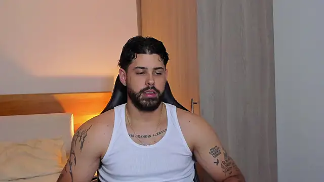 Justyn Torres online show from February 27, 7:26 pm