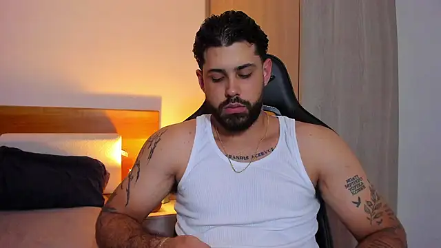 Justyn Torres online show from March 5, 9:26 pm